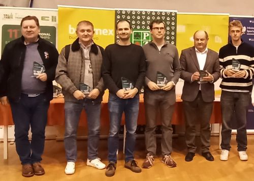 Podium turnieju GPPP w Kutnie: Bogusław Gierulski - Sławomir Henclik (III m-ce), Roger Szarek - Grzegorz Jarząbek (I m-ce), Stanisław Gołębiowski - Aleks Bukat (II m-ce)